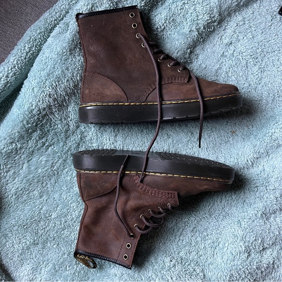 Dr martens 8 eyelet boot size 8 brown leather worn once - Picture 6 of 8